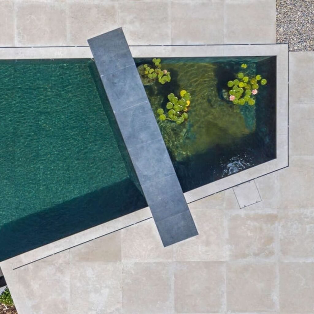 Piso de Travertino Arenado Importado 1m x 1m
